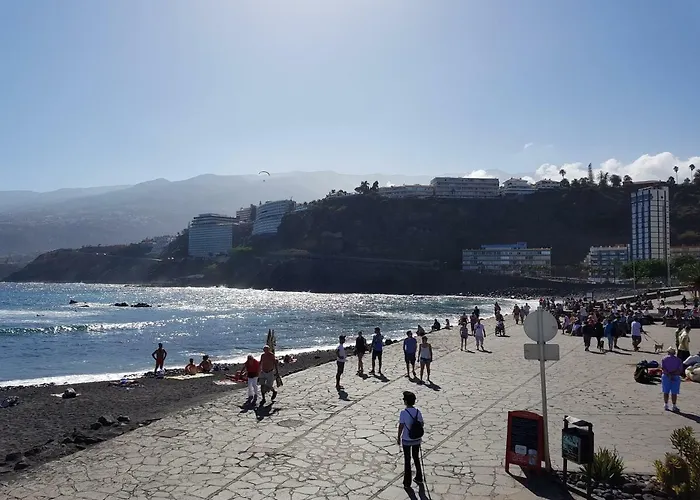 Centrico Apartamento Con Balcon Cerca De La Playa *