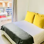Centrico Apartamento Con Balcon Cerca De La Playa Apartament *